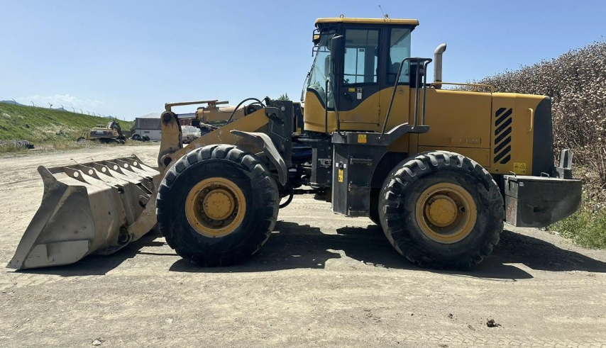 SDLG Loader for sale in Damascus, SDLG LG953N model 2016 available in Damascus, the best site for selling trucks and heavy equipment in Syria