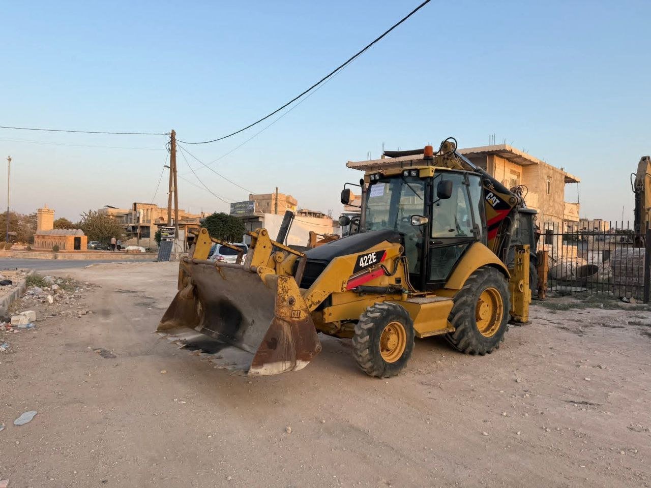 Loader Caterpillar for sale in Idlib, Caterpillar 422E model 2009 located in Idlib, the best site for selling trucks and heavy equipment in Syria