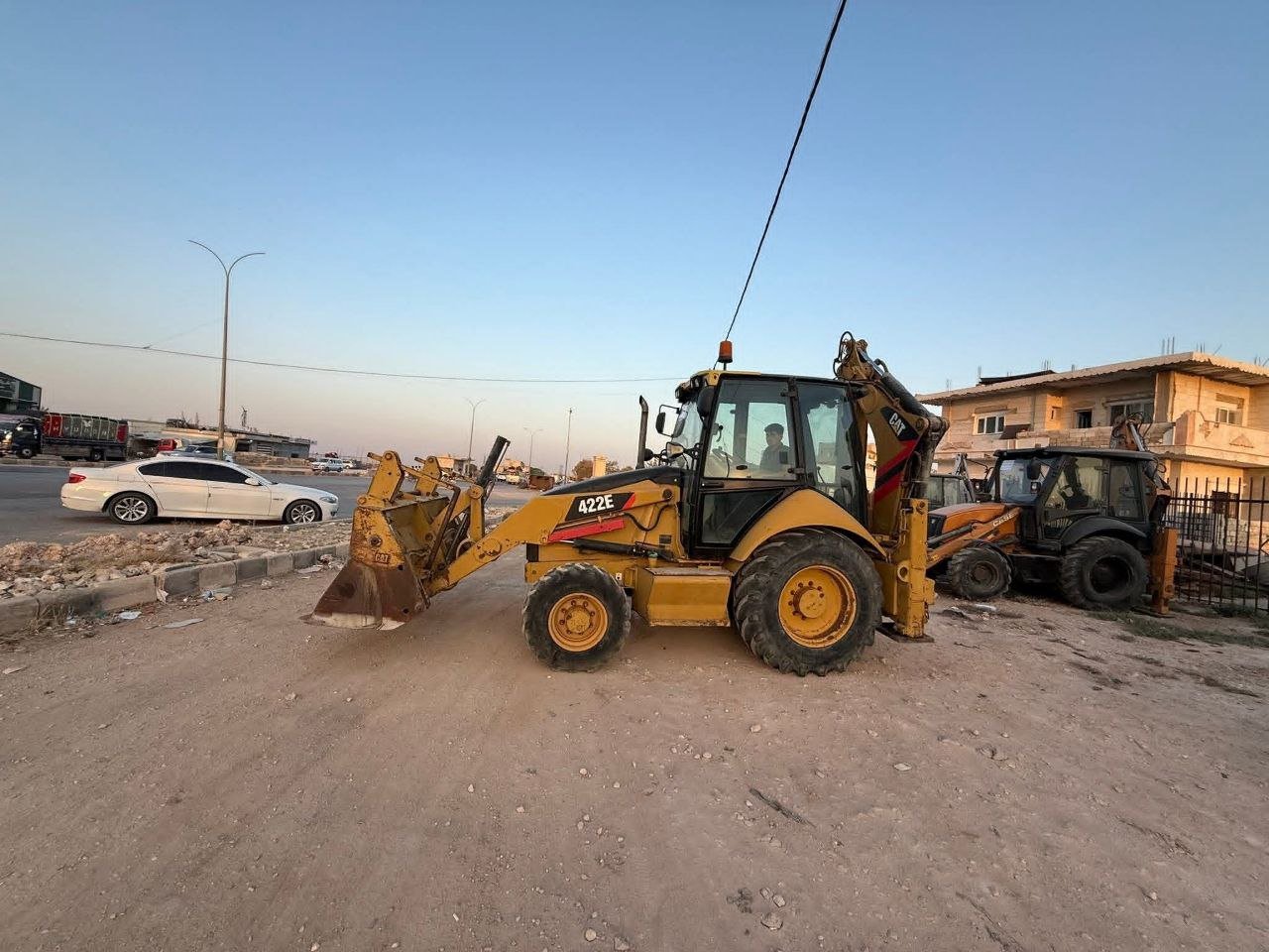 Loader Caterpillar for sale in Idlib, Caterpillar 422E model 2009 located in Idlib, the best site for selling trucks and heavy equipment in Syria