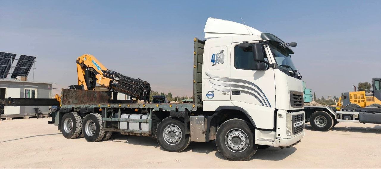 راس شاحنة فولفو للبيع في دمشق, فولفو 450 موديل 2011 تواجد دمشق, أفضل موقع لبيع الشاحنات والمعدات الثقيلة في سوريا