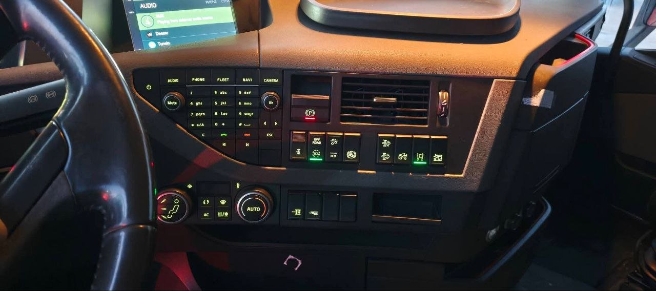 راس شاحنة فولفو للبيع في دمشق, فولفو 540 موديل 2018 تواجد دمشق, أفضل موقع لبيع الشاحنات والمعدات الثقيلة في سوريا