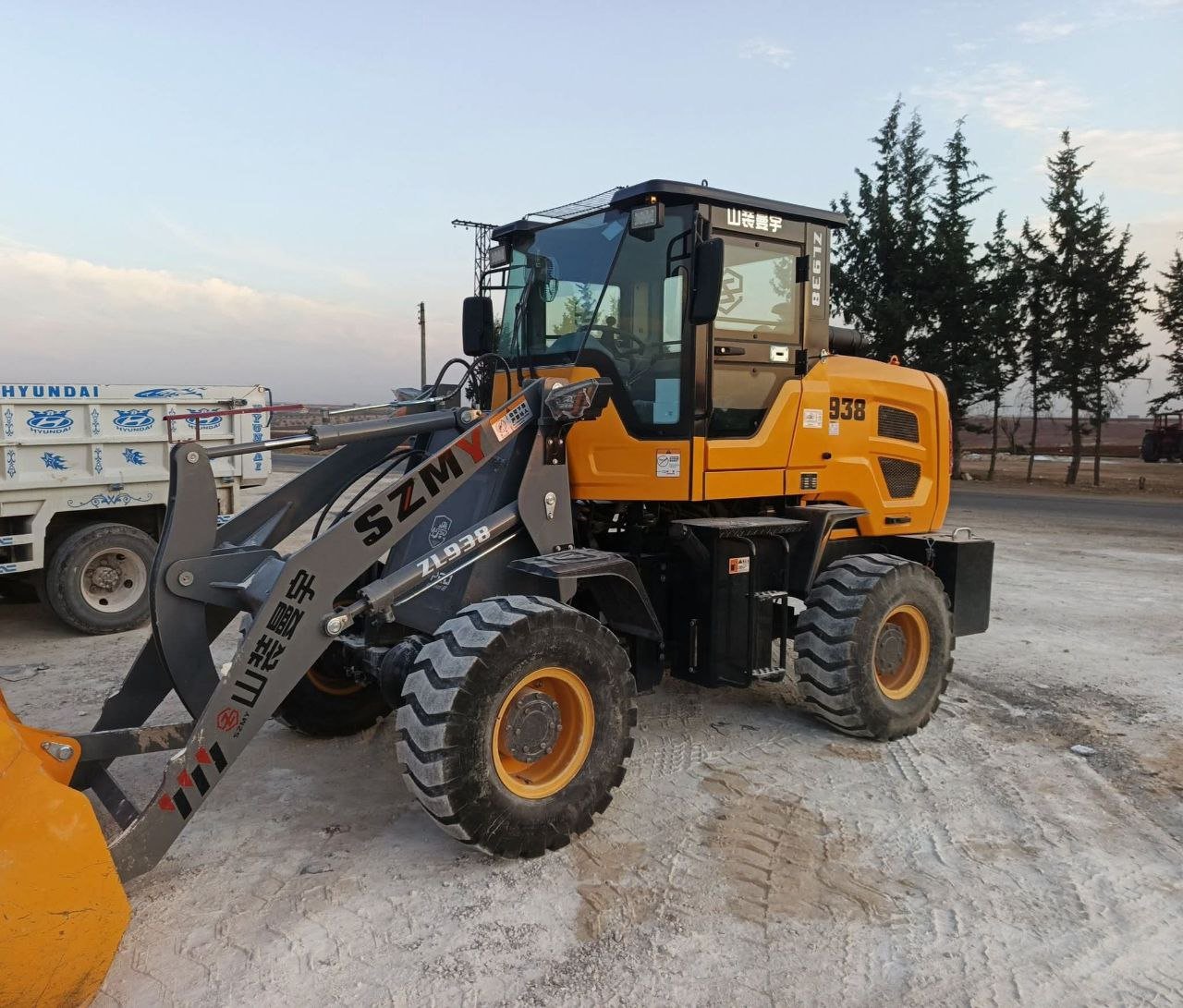Szmy Loader for sale in Damascus, Szmy 938 model 2020 located in Damascus, the best site for selling trucks and heavy equipment in Syria