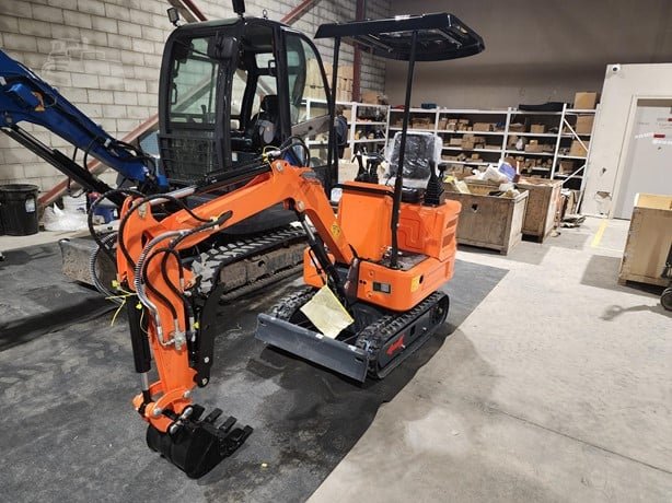 MACHPRO excavator for sale in Homs, MACHPRO 319 model 2019 located in Homs, the best site for selling trucks and heavy equipment in Syria