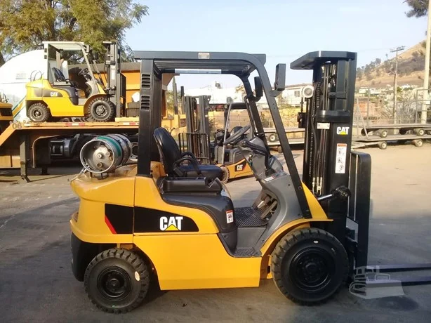 CATERPILLAR forklift for sale in Homs, CATERPILLAR GP25N5, 2020 model, located in Homs, the best site for selling trucks and heavy equipment in Syria