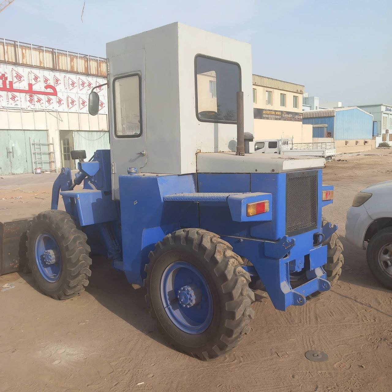 Mitsubishi loader for sale in Damascus, Mitsubishi 120 model 1995 located in Damascus, the best site for selling trucks and heavy equipment in Syria
