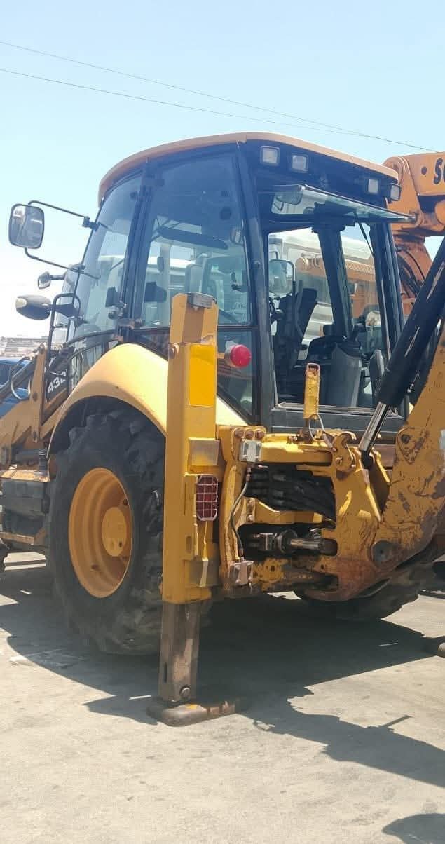 Caterpillar loader for sale in Damascus, Caterpillar 432F model 2012, located in Damascus. The best site for selling trucks and heavy equipment in Syria.