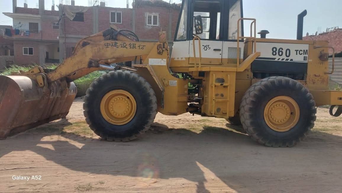 TCM Loader for sale in Damascus, TCM 860 model 2002 located in Damascus, the best site for selling trucks and heavy equipment in Syria