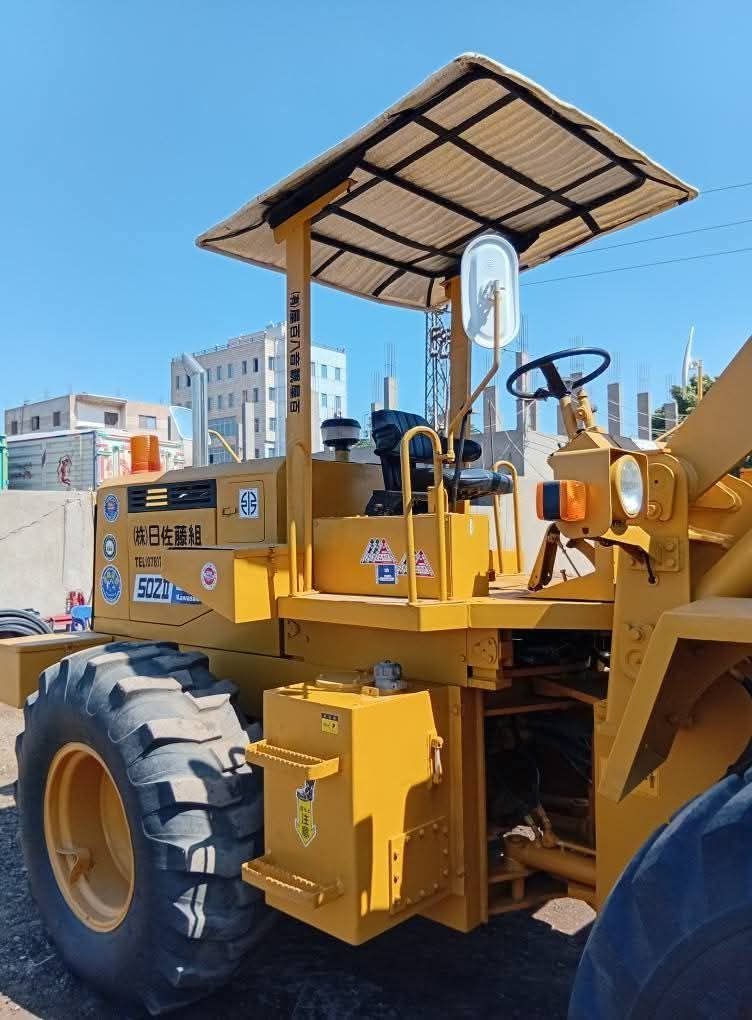 TCM loader for sale in Damascus, TCM 50 model 2002 located in Damascus, the best site for selling trucks and heavy equipment in Syria