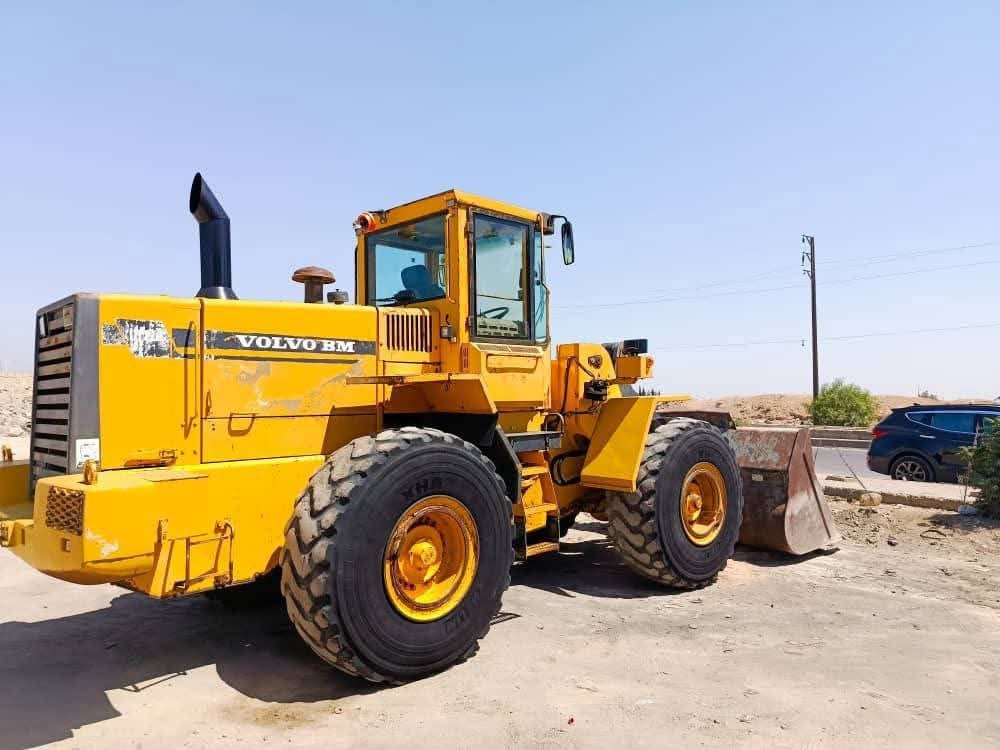 Volvo loader for sale in Damascus, Volvo L120C model 1997 available in Damascus, the best site for selling trucks and heavy equipment in Syria
