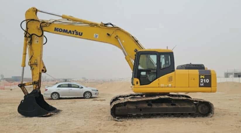 Komatsu excavator for sale in Damascus, Komatsu 210 model 2010 located in Damascus, the best site for selling trucks and heavy equipment in Syria