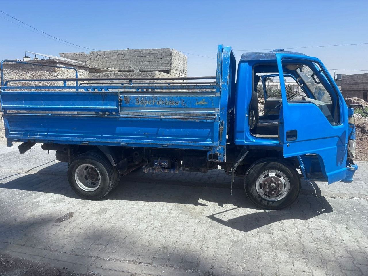 Photon truck for sale in Aleppo, Photon 120 model 2011 located in Aleppo, the best site for selling trucks and heavy equipment in Syria