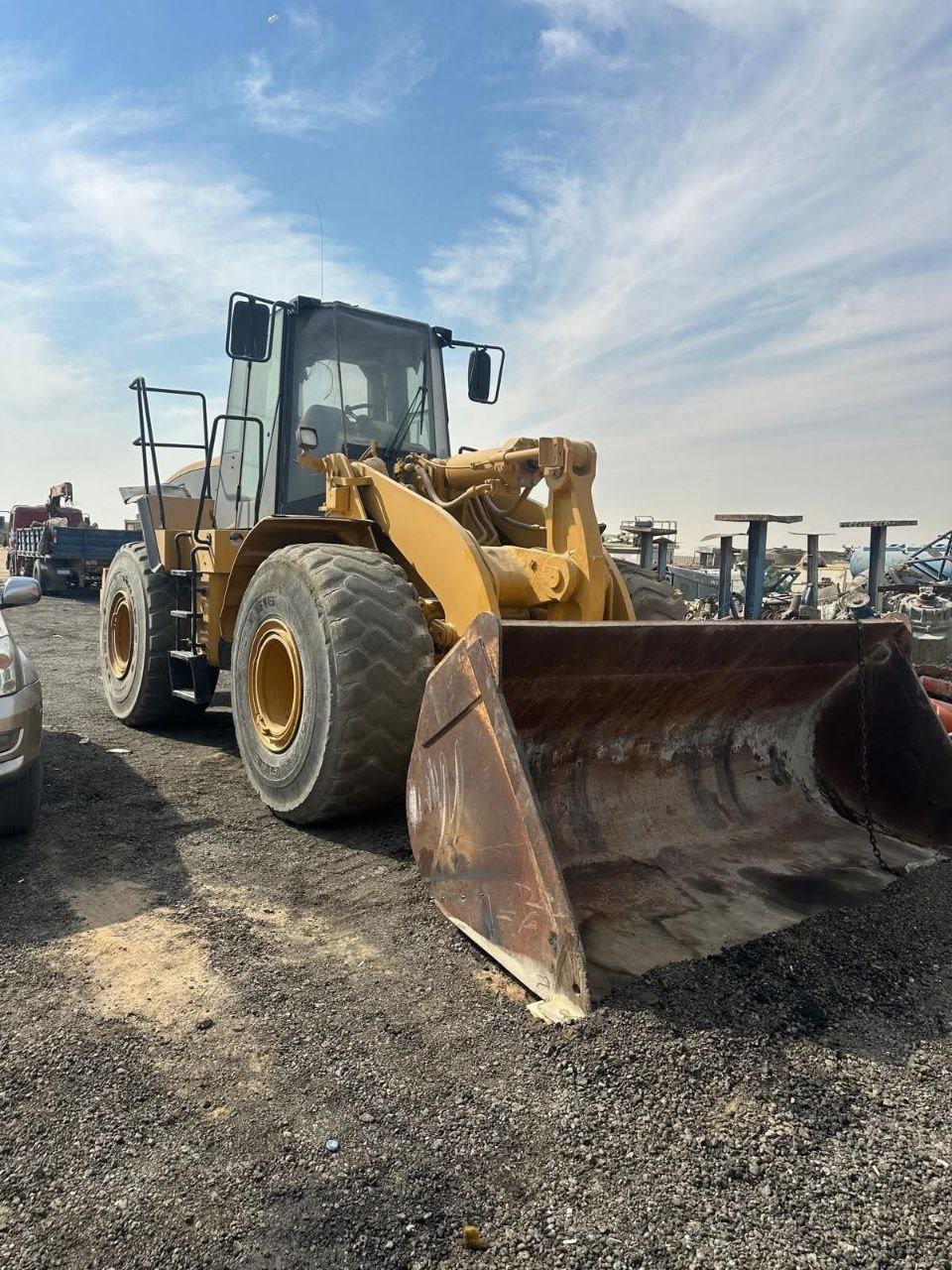 Caterpillar loader for sale in Idlib, Caterpillar 950, 2003 model, located in Idlib, the best site for selling trucks and heavy equipment in Syria