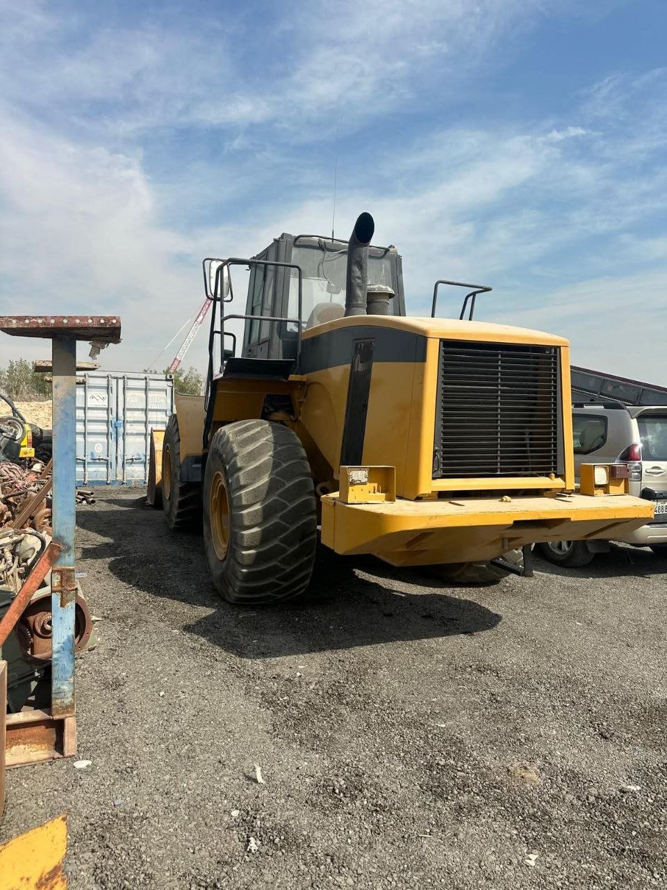 Caterpillar loader for sale in Idlib, Caterpillar 950, 2003 model, located in Idlib, the best site for selling trucks and heavy equipment in Syria