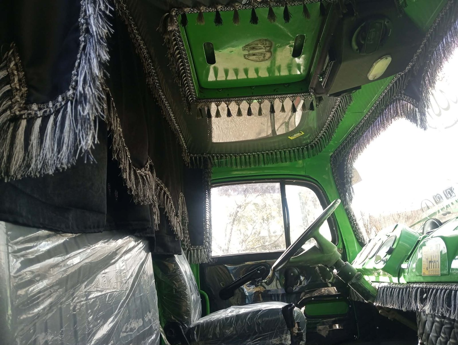 For Sale: Mercedes 1113 Model 1972 - Rif Dimashq