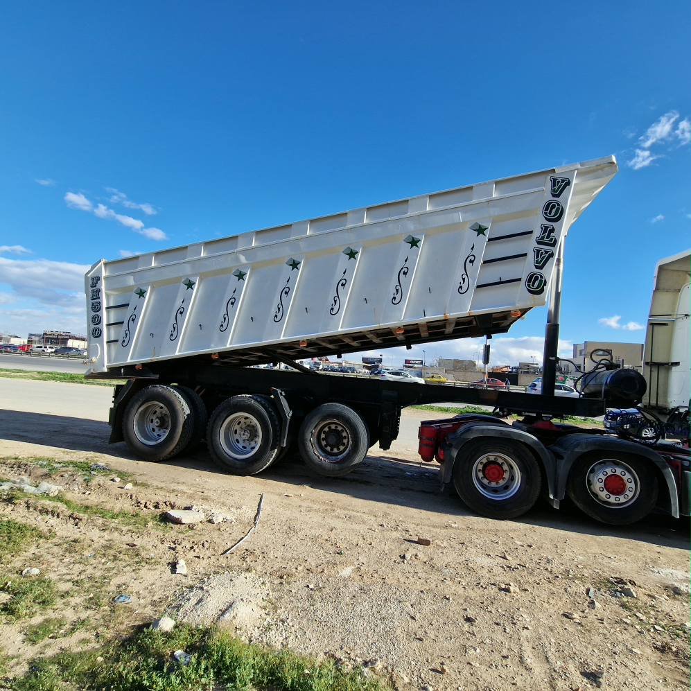 تريلا قلاب مرسيدس بنز للبيع في دمشق