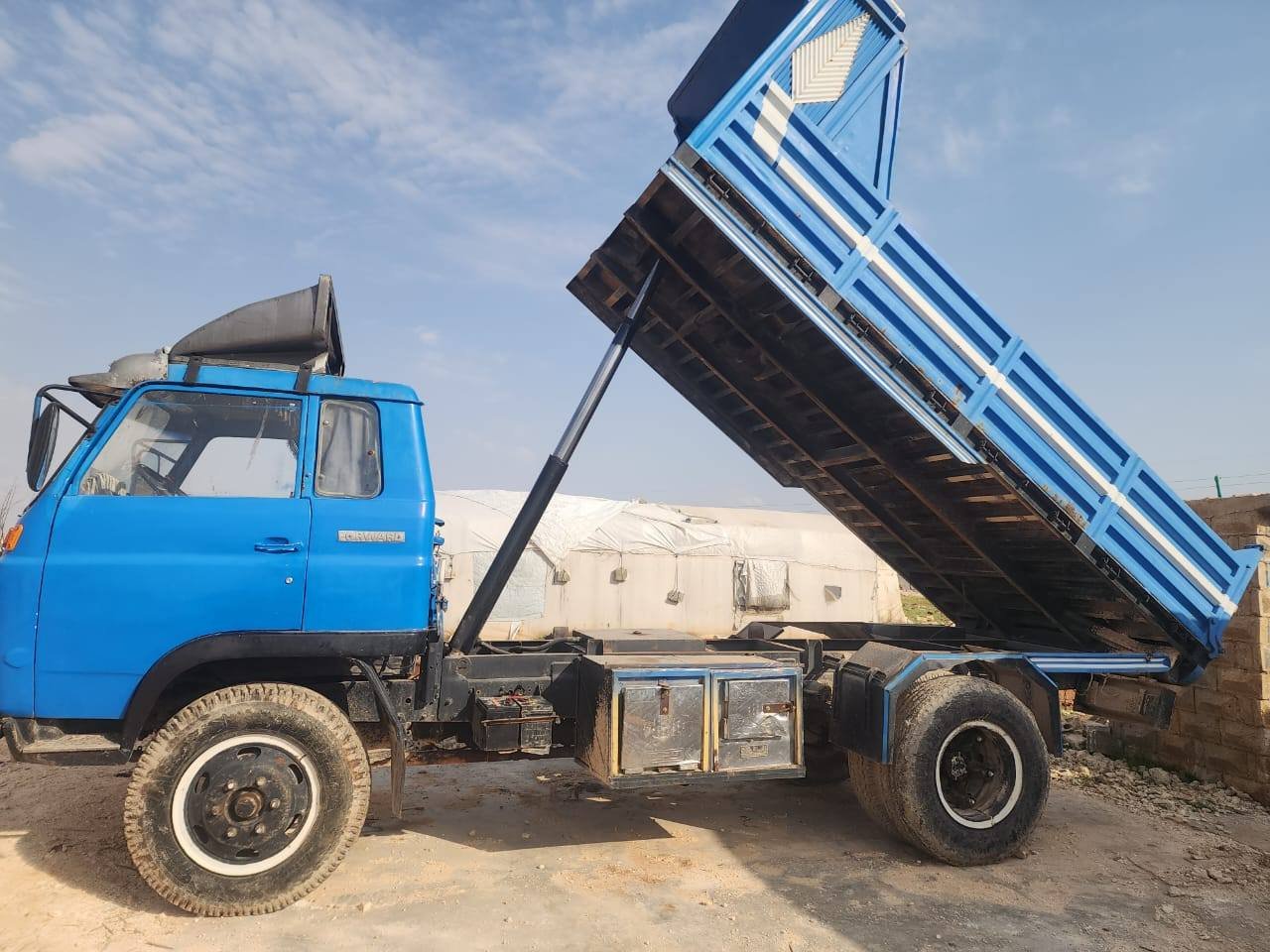 للبيع: قلاب سوزو موديل 1980 - موجود في سرمدا