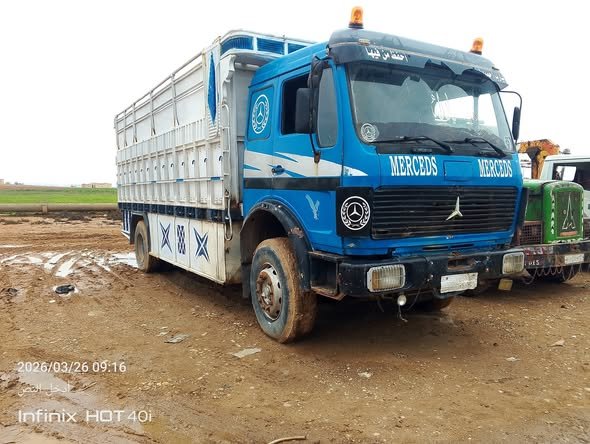 شاحنة مرسيدس "إيلكة" حبة ونصف - للبيع في الرقة